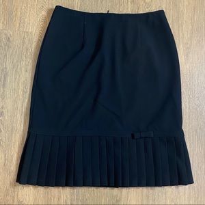 Beautiful Black Pleated Bottom Midi Skirt Sz 8